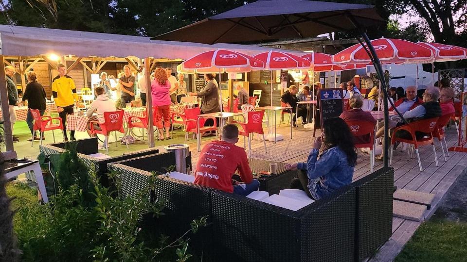 Camping Les Chenes Verts Meschers-sur-Gironde Εξωτερικό φωτογραφία