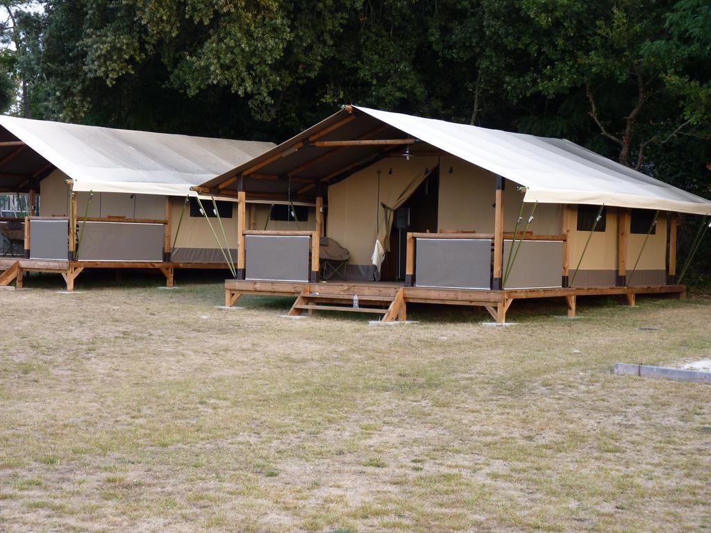 Camping Les Chenes Verts Meschers-sur-Gironde Εξωτερικό φωτογραφία