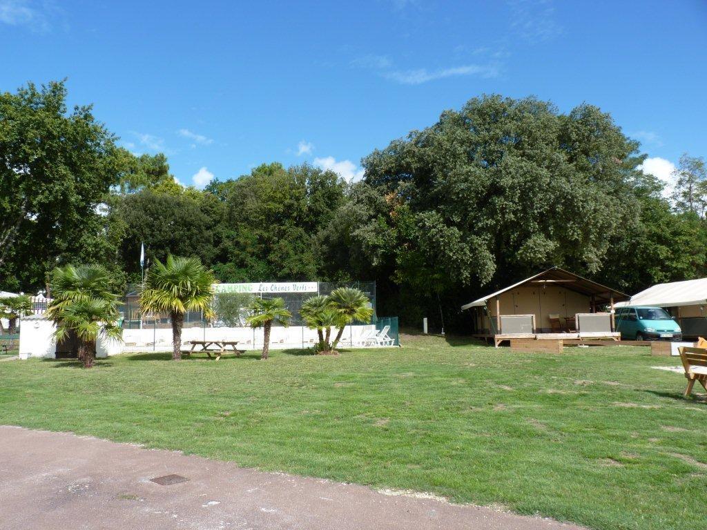 Camping Les Chenes Verts Meschers-sur-Gironde Εξωτερικό φωτογραφία